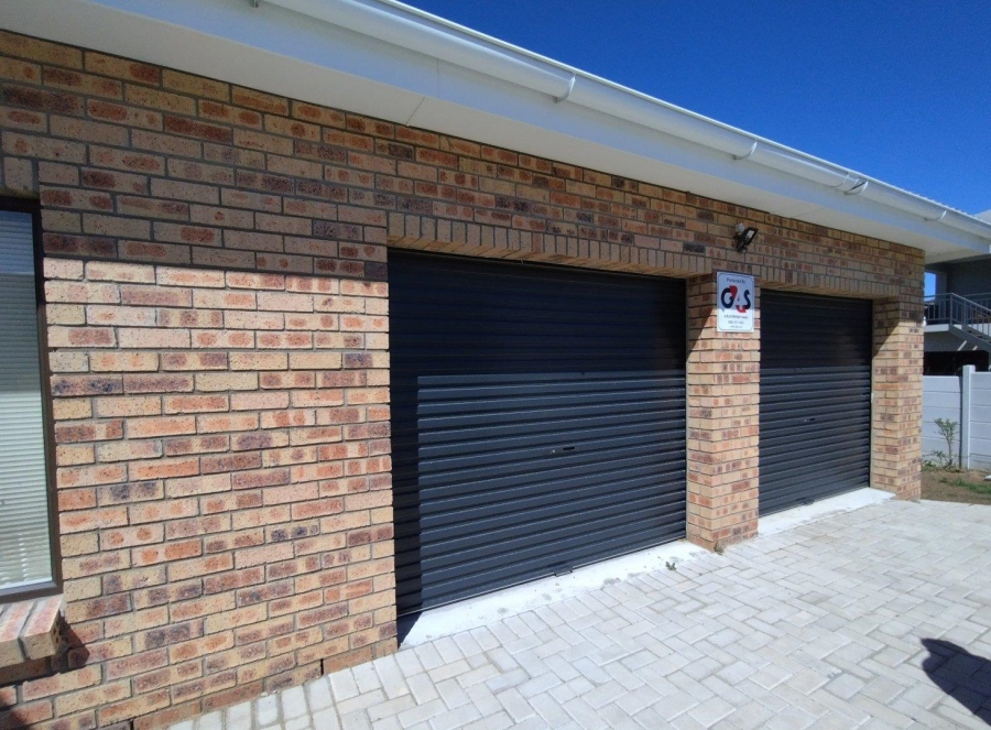 3 Bedroom Property for Sale in Wavecrest Eastern Cape